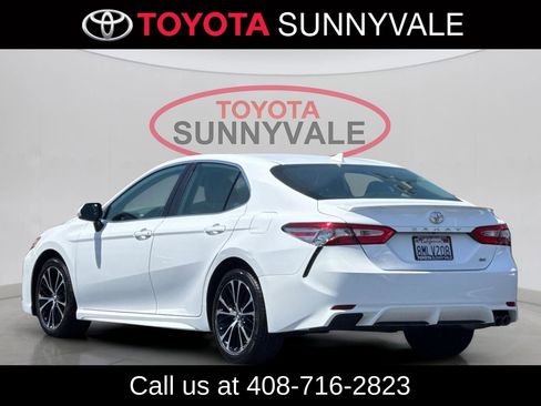 Used 2019 Toyota Camry SE FWD image 8