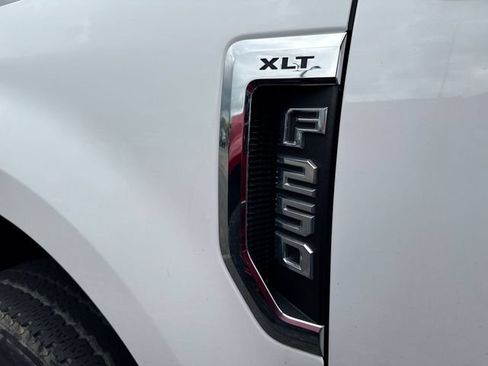 Used 2022 Ford F250 XLT AWD/4WD image 6