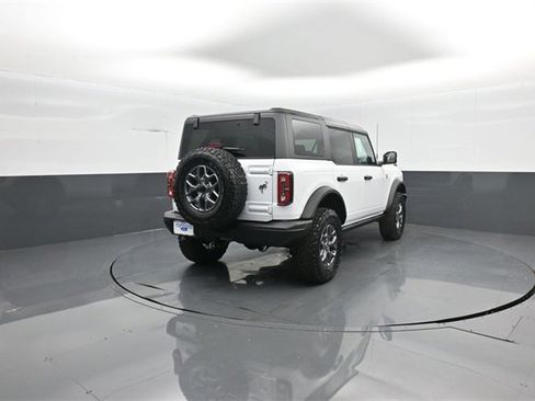 New 2025 Ford Bronco Badlands image 7