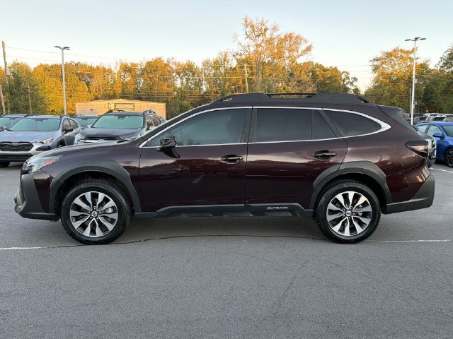 Used 2025 Subaru Outback Limited AWD/4WD image 6