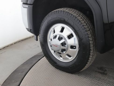 Used 2025 GMC Sierra 3500 SLT w/ SLT Premium Package image 11