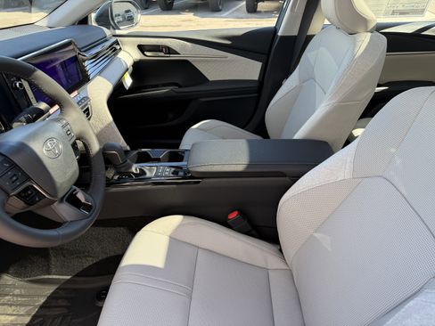 New 2026 Toyota Camry XLE AWD/4WD image 15