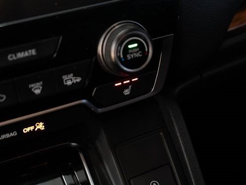 Used 2020 Honda CR-V Touring image 32