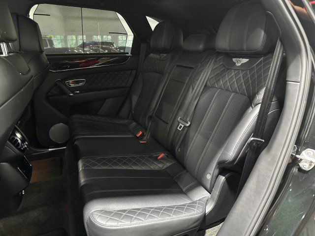 Used 2017 Bentley Bentayga AWD/4WD image 7