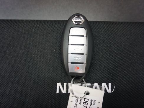 Used 2020 Nissan Armada Platinum w/ Platinum Reserve Package RWD image 22