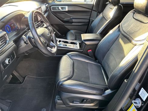 Certified 2023 Ford Explorer ST image 26
