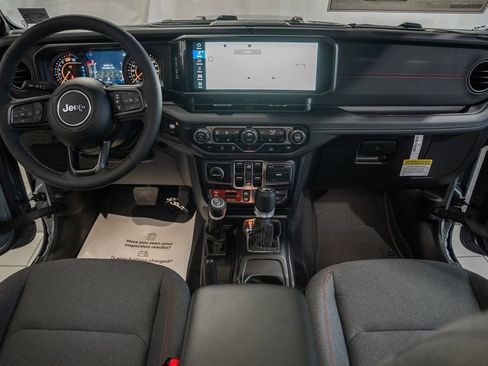 New 2026 Jeep Wrangler Unlimited Rubicon image 19