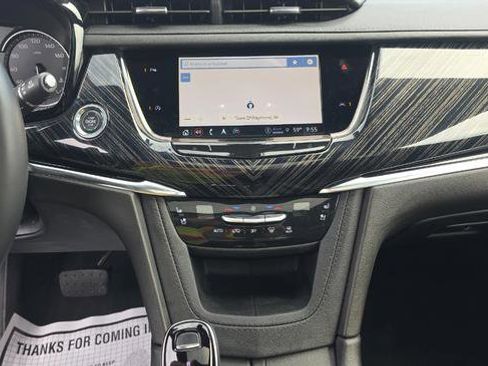 Used 2024 Cadillac XT6 Premium Luxury AWD/4WD image 12