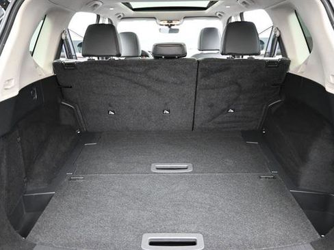 Used 2023 Nissan Rogue SL w/ SL Premium Package FWD image 19