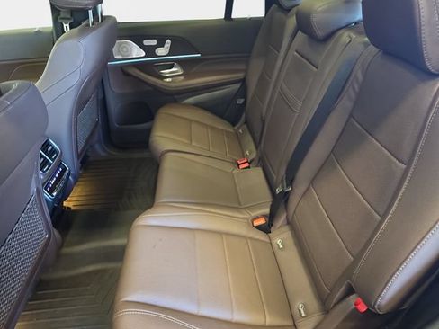 Used 2021 Mercedes-Benz GLS 450 4MATIC image 18