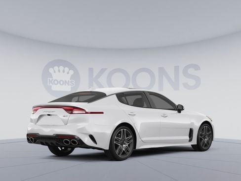 Used 2023 Kia Stinger GT2 AWD/4WD image 4