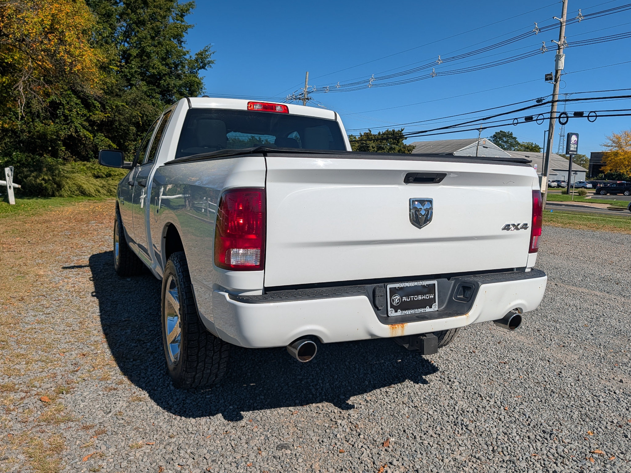Used 2017 RAM 1500 Express w/ Express Value Package AWD/4WD image 8