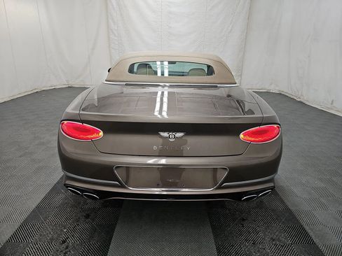 Used 2020 Bentley Continental GT image 12
