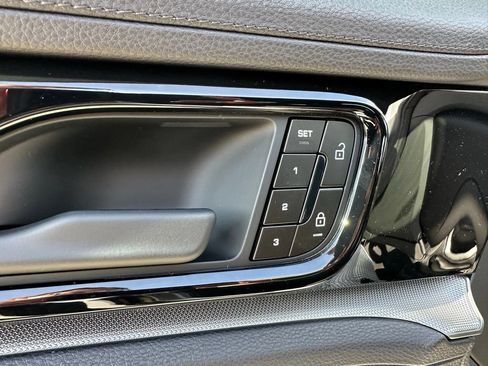 Certified 2026 Porsche Panamera w/ Premium Package RWD image 19