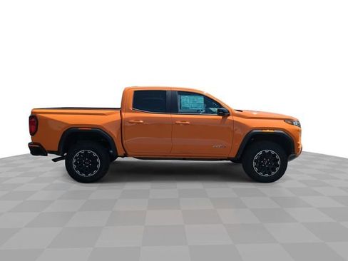 New 2026 GMC Canyon AT4 w/ AT4 Premium Package AWD/4WD image 9
