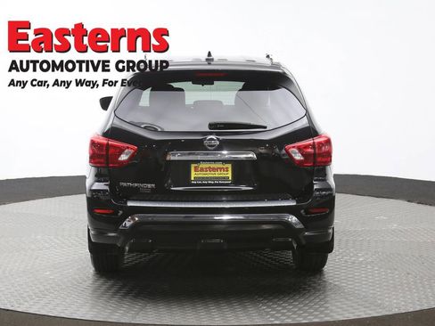 Used 2020 Nissan Pathfinder S image 6