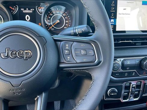 New 2026 Jeep Gladiator Sport image 27