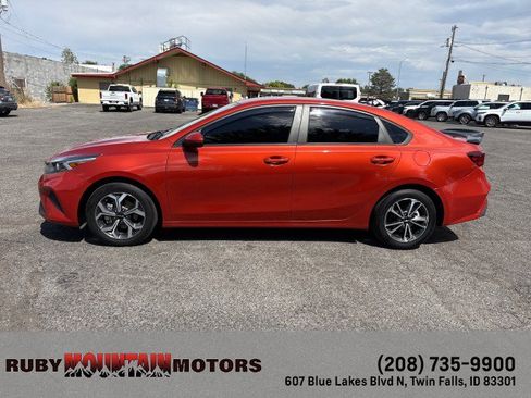 Used 2023 Kia Forte LXS FWD image 4