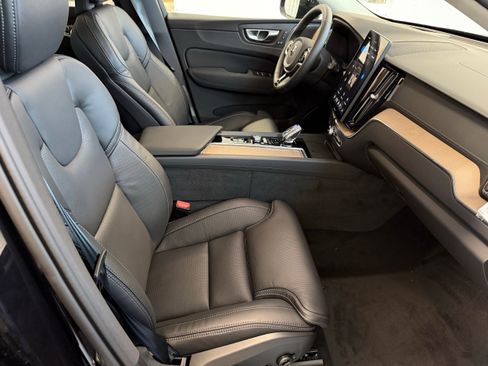 New 2026 Volvo XC60 T8 Ultra w/ Protection Package Premier image 18