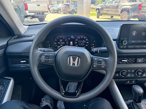 Used 2024 Honda Accord EX image 14