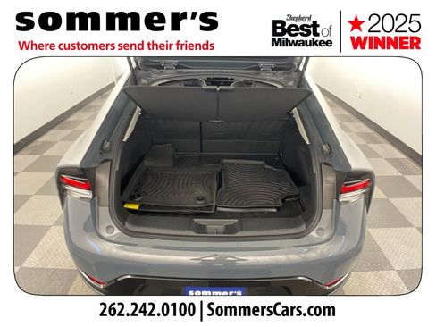 Used 2023 Toyota Prius XLE AWD/4WD image 19