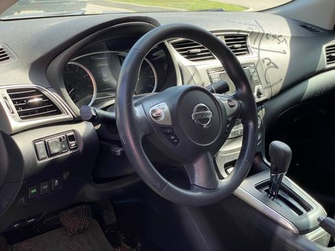 Used 2018 Nissan Sentra S w/ S Midnight Style Package FWD image 6