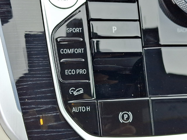 Certified 2024 BMW X5 M60i AWD/4WD image 32