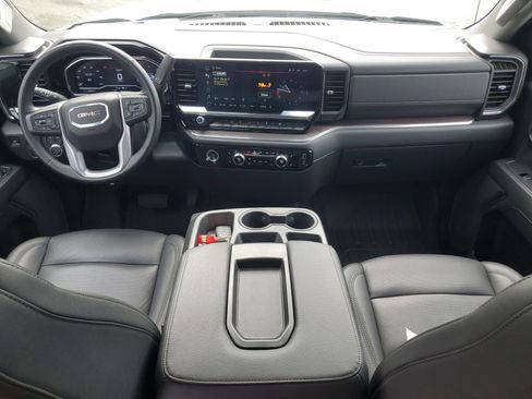 Used 2024 GMC Sierra 1500 SLT image 15