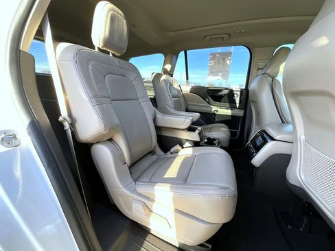 Used 2021 Lincoln Aviator Reserve w/ Equipment Group 201A image 19
