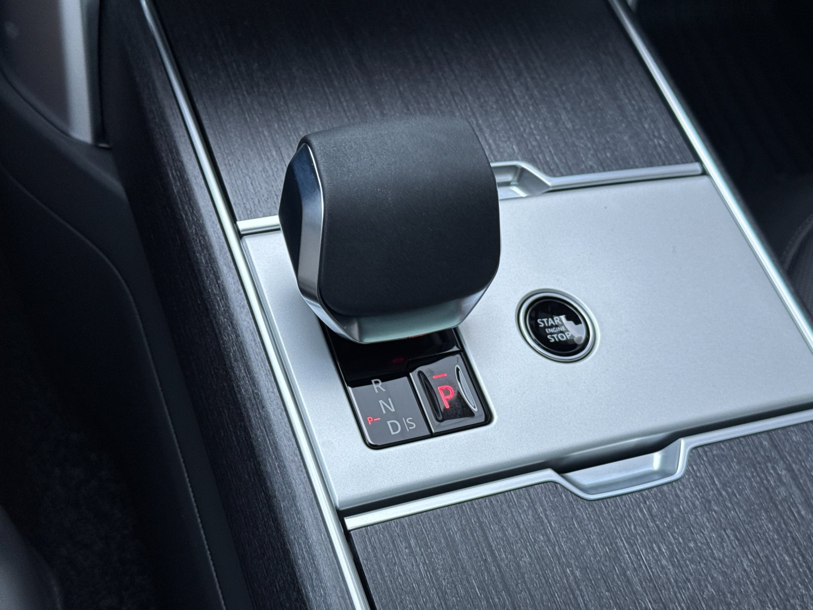 New 2026 Land Rover Range Rover SE AWD/4WD image 22