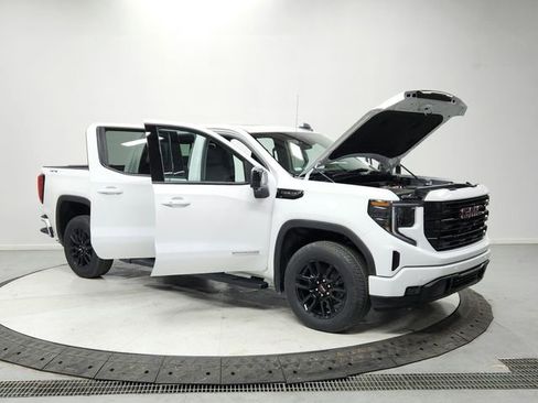 New 2026 GMC Sierra 1500 Elevation w/ Elevation Premium Package AWD/4WD image 9