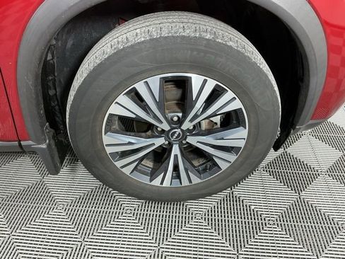 Used 2023 Nissan Rogue SV w/ SV Premium B Package image 16