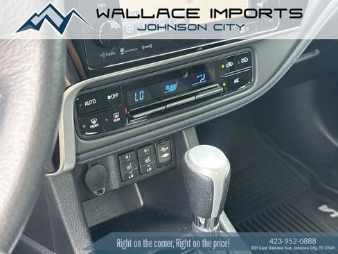 Used 2017 Toyota Corolla XSE FWD image 27