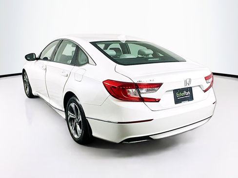 Used 2018 Honda Accord EX image 5