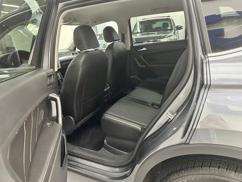 Used 2023 Volkswagen Tiguan SE AWD/4WD image 10