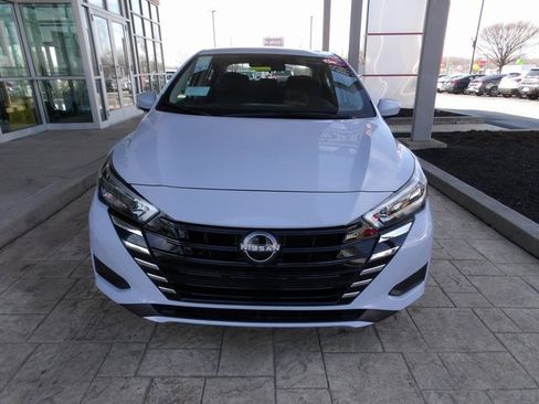 Used 2025 Nissan Versa SV w/ Trunk Package image 2