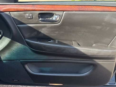 Used 2006 Cadillac DTS FWD image 28