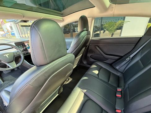 Used 2019 Tesla Model 3 Standard Range Plus RWD image 48