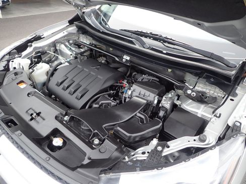 Used 2018 Mitsubishi Eclipse Cross ES FWD image 22