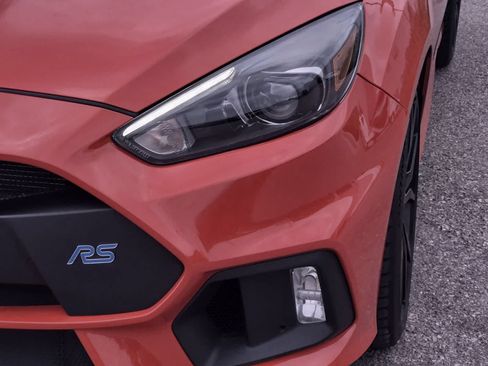 Used 2018 Ford Focus RS AWD/4WD image 11