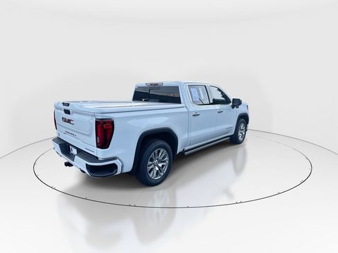 Used 2022 GMC Sierra 1500 Denali AWD/4WD image 8