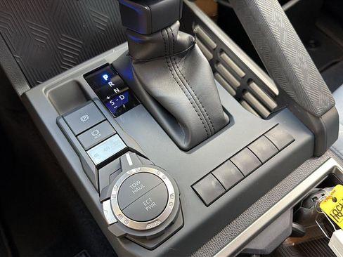 New 2026 Toyota Tacoma SR5 AWD/4WD image 18