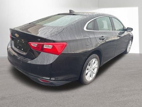 Used 2025 Chevrolet Malibu LT FWD image 4