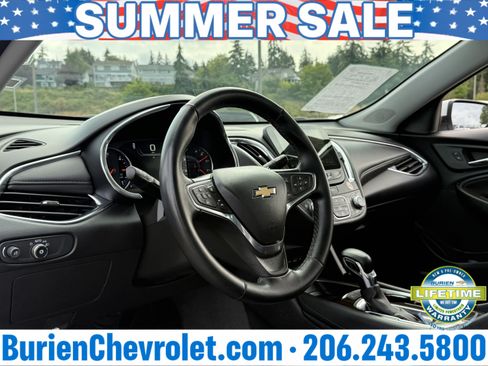 Used 2024 Chevrolet Malibu LT FWD image 12