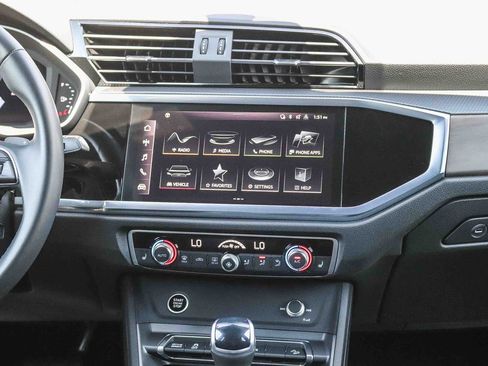 Certified 2024 Audi Q3 2.0T Premium Plus w/ Premium Plus Package AWD/4WD image 15