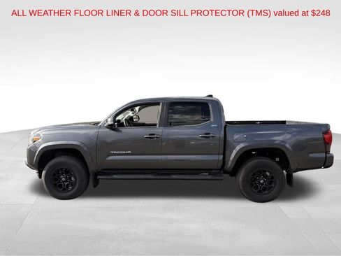 Used 2021 Toyota Tacoma SR5 w/ Technology Package AWD/4WD image 7