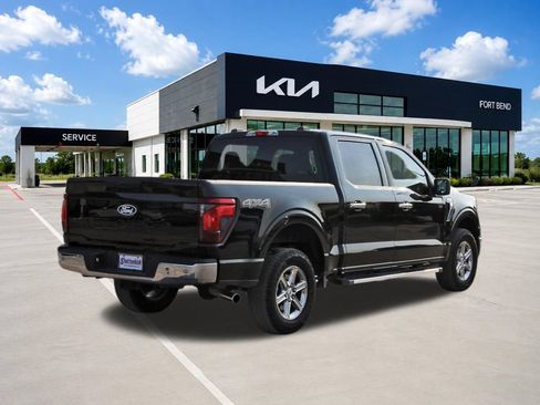 Used 2025 Ford F150 XLT w/ Equipment Group 301A Standard AWD/4WD image 5
