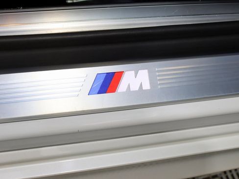 Used 2019 BMW 750i xDrive w/ M Sport Package image 14