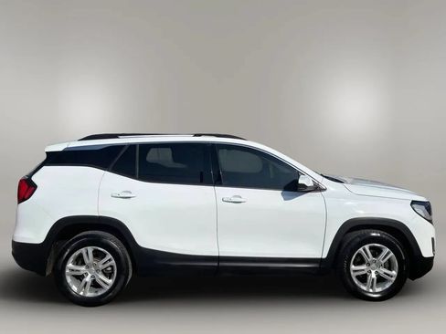 Used 2018 GMC Terrain SLE w/ Driver Convenience Package FWD image 8