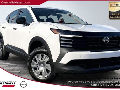 New 2026 Nissan Kicks S